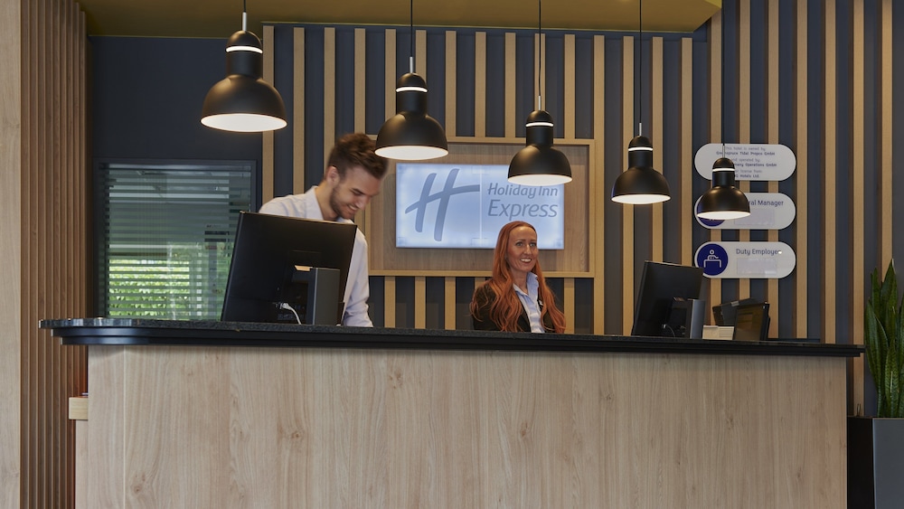 holiday inn express cologne mulheim by ihg