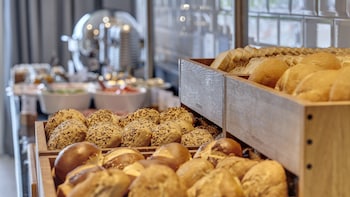 holiday inn express cologne mulheim by ihg