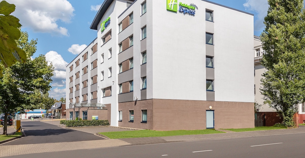 holiday inn express cologne mulheim by ihg