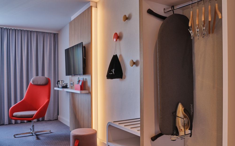 holiday inn express cologne mulheim by ihg