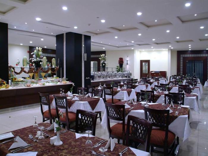 dar al eiman royal hotel