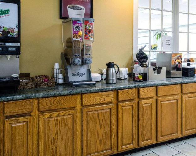 rodeway inn colonial heights i 95