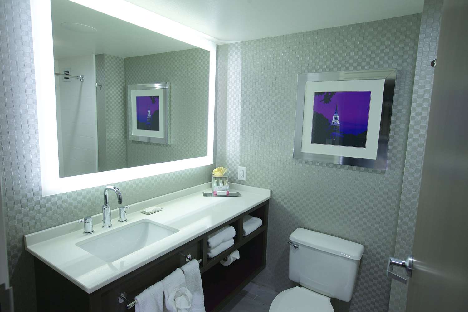 doubletree by hilton winston salem university