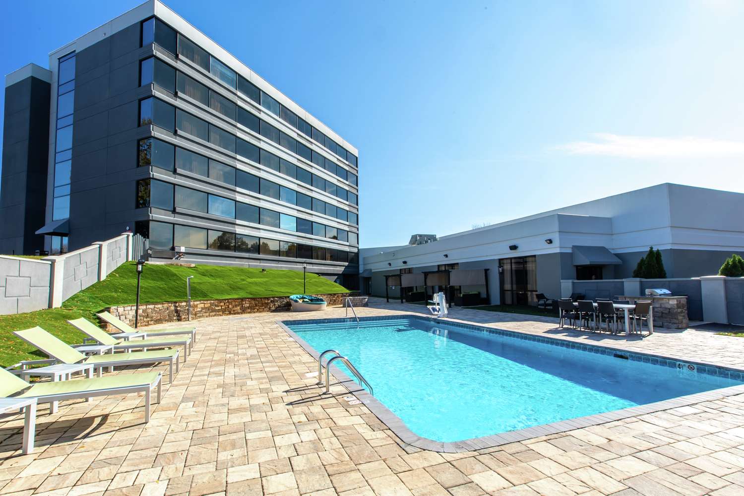 doubletree by hilton winston salem university