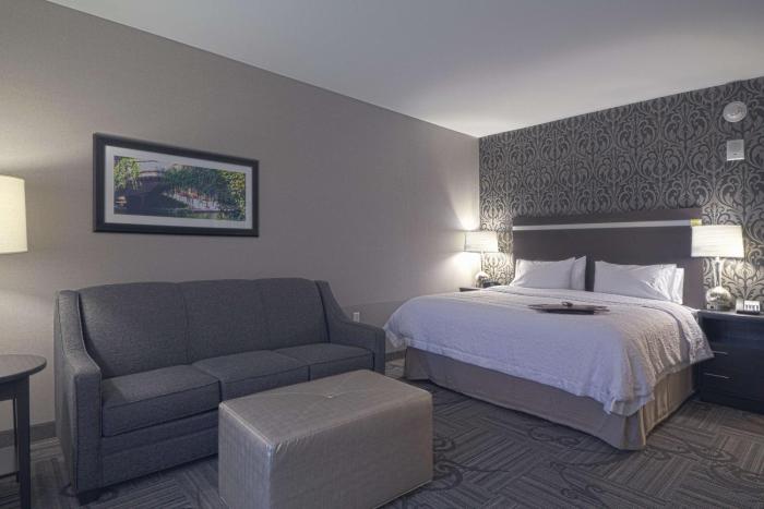 hampton inn and suites columbus university area