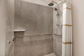 crowne plaza college park washington dc by ihg