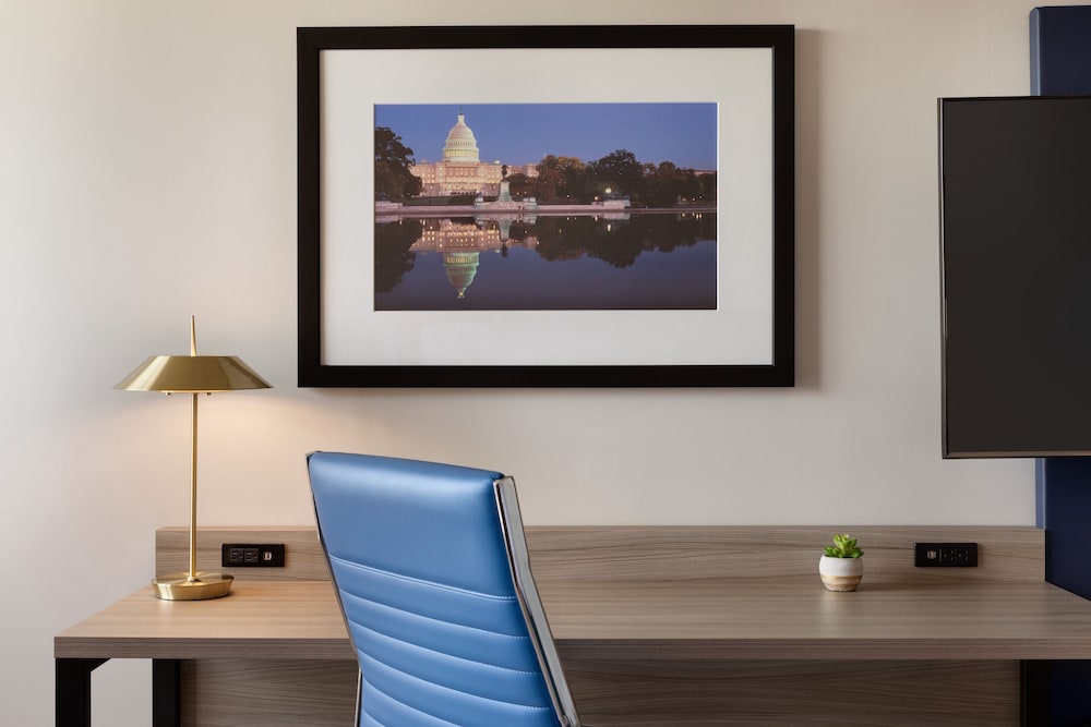 crowne plaza college park washington dc by ihg