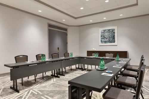 crowne plaza college park washington dc by ihg