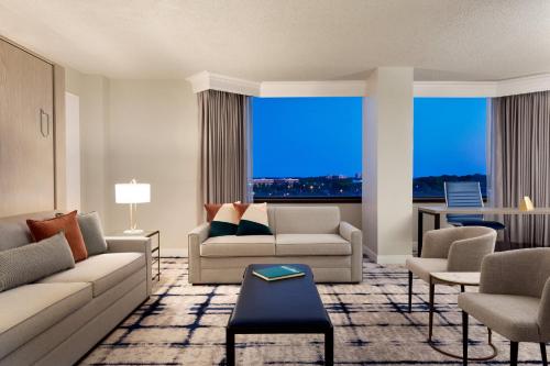 crowne plaza college park washington dc by ihg