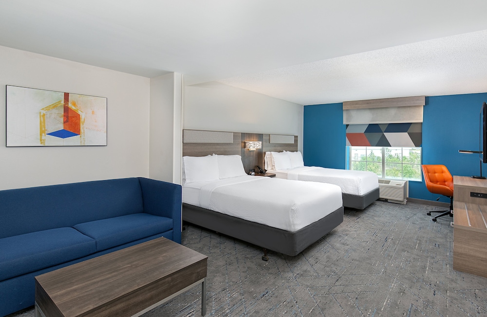 holiday inn express and suites columbus at northla