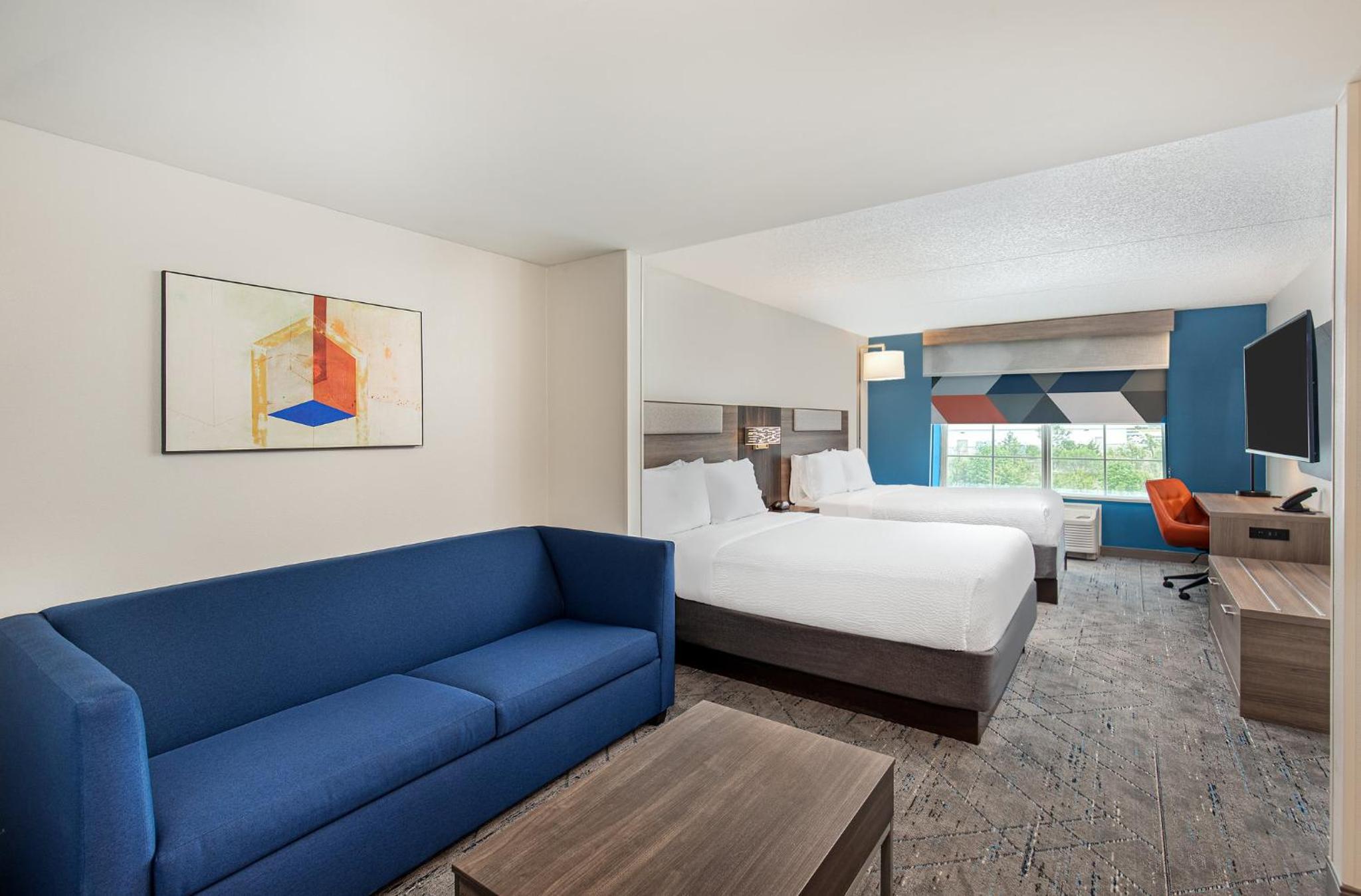holiday inn express and suites columbus at northla