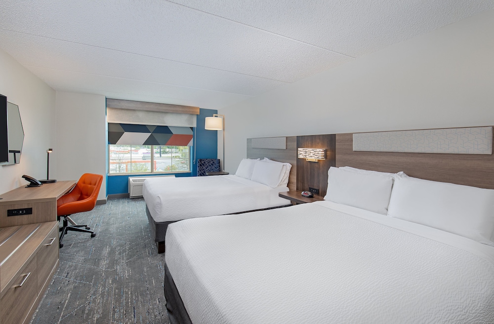 holiday inn express and suites columbus at northla
