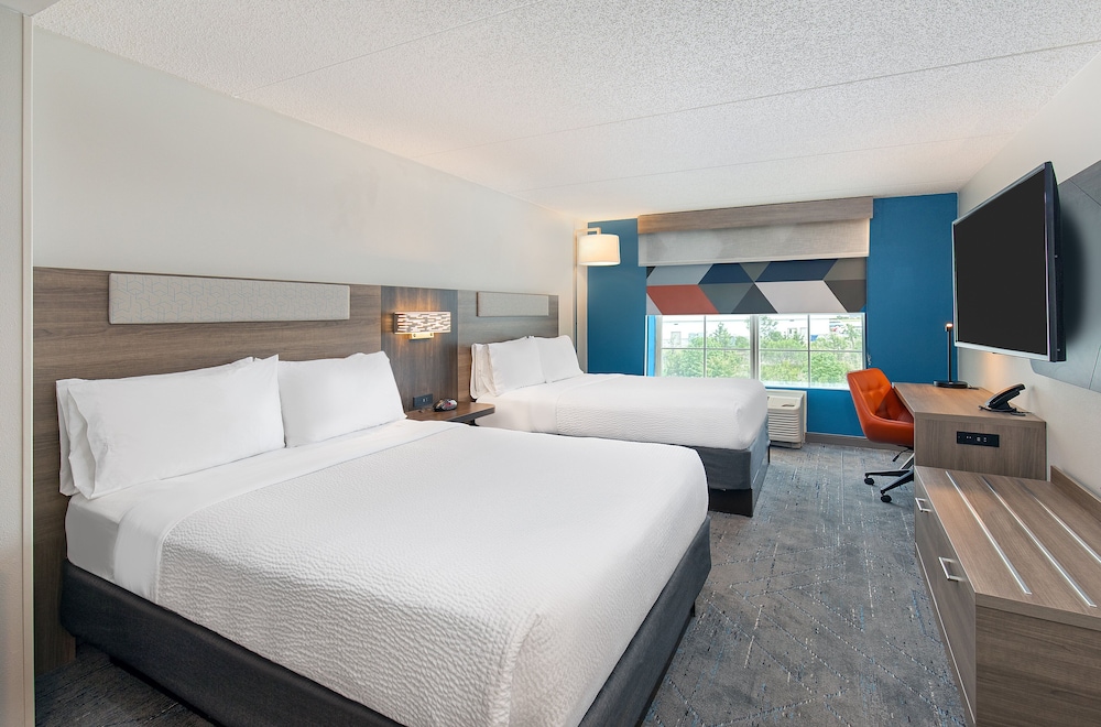holiday inn express and suites columbus at northla
