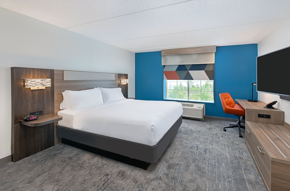 holiday inn express and suites columbus at northla
