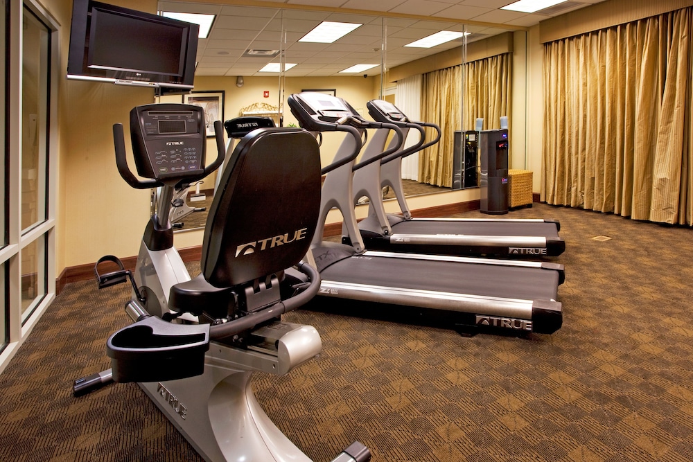 holiday inn express and suites columbus at northla