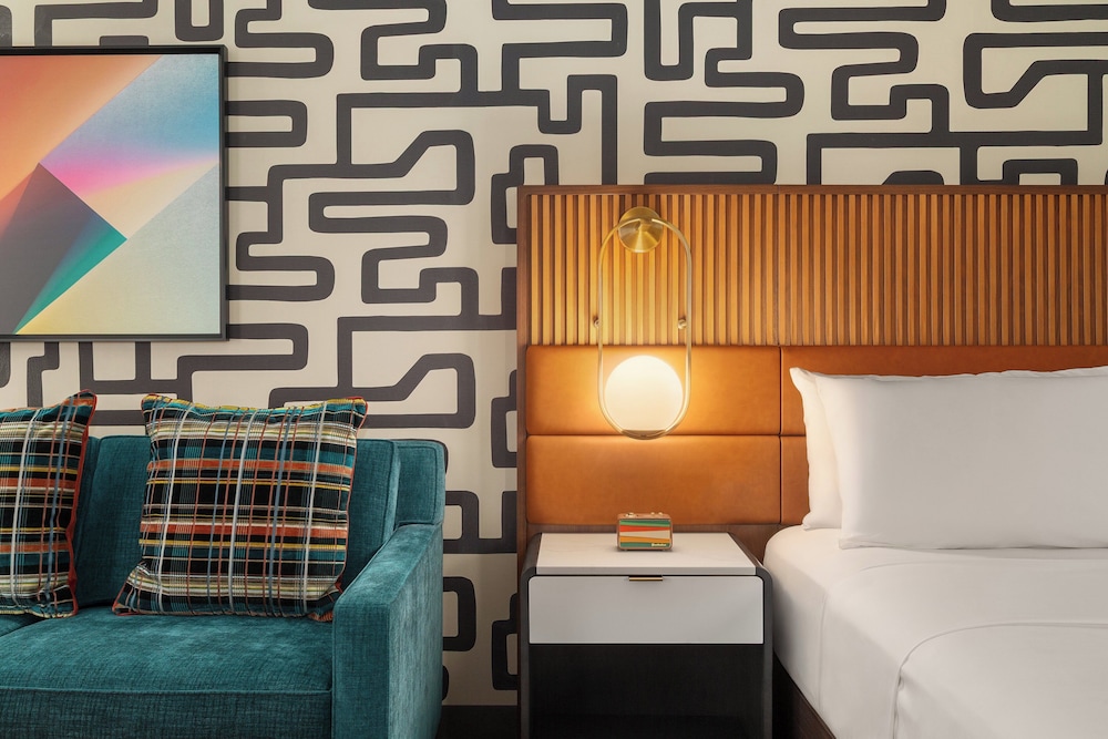 hotel indigo columbus architectural center by ihg