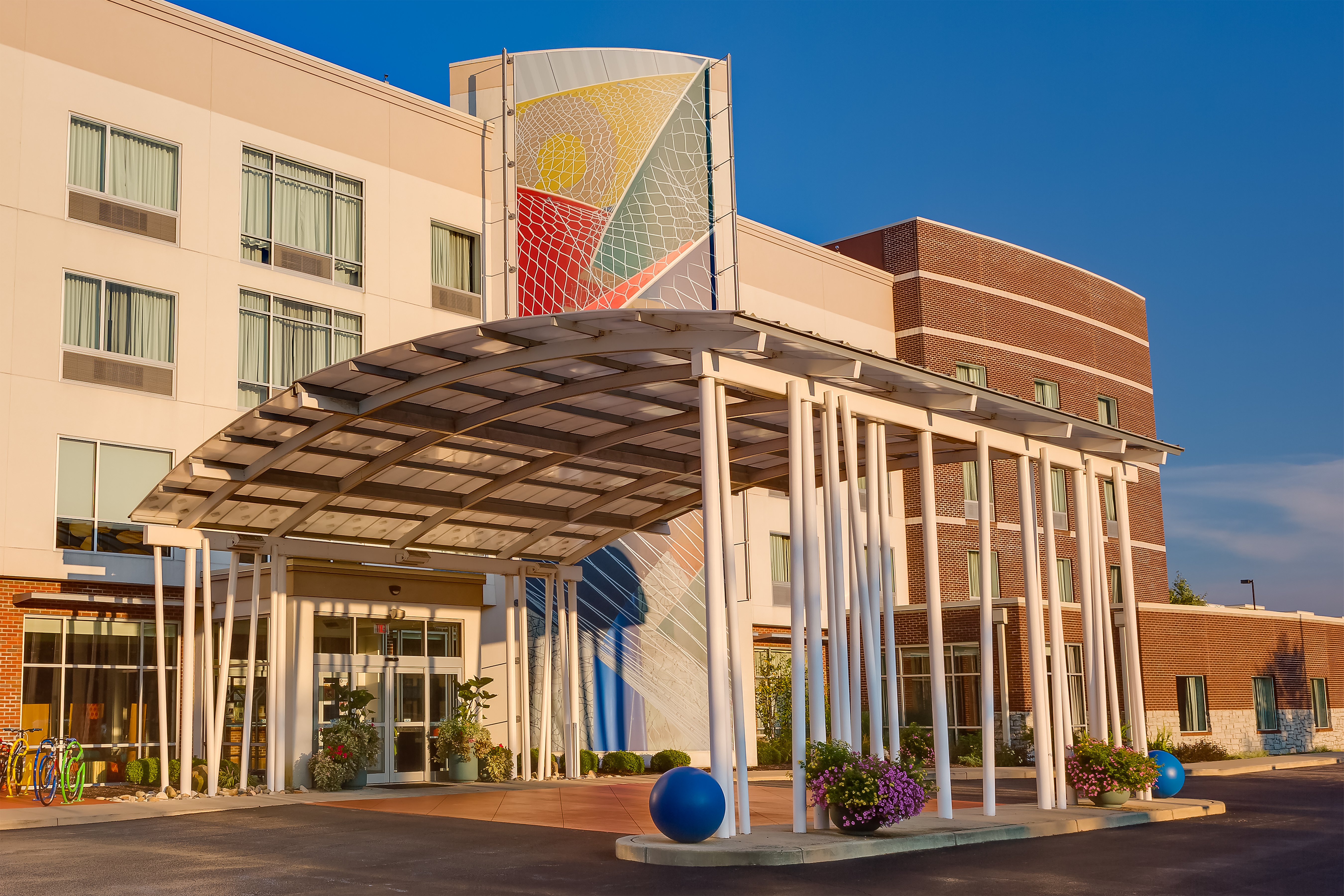 hotel indigo columbus architectural center by ihg