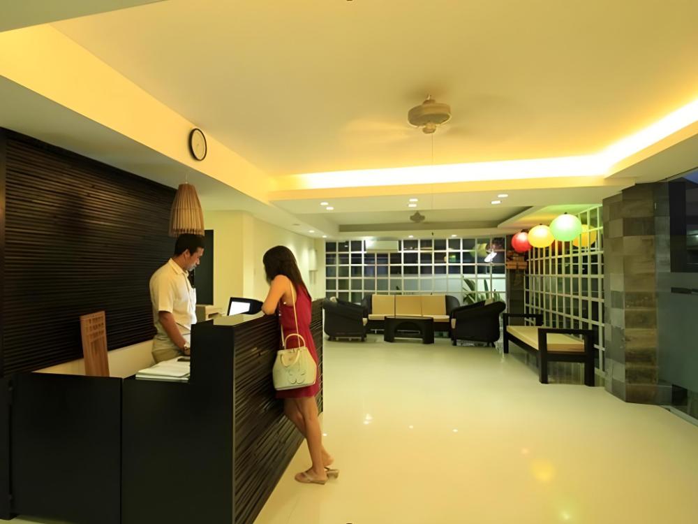 kuta airport insta hotel