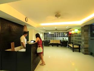 kuta airport insta hotel