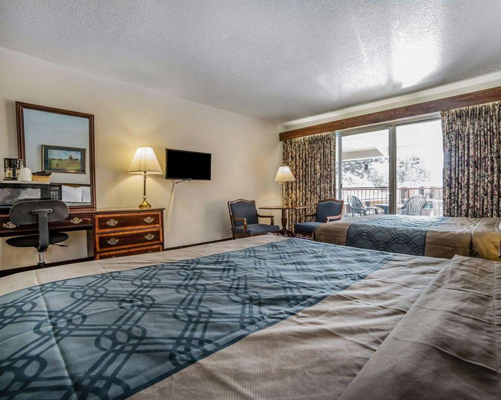 econo lodge new reno sparks convention center