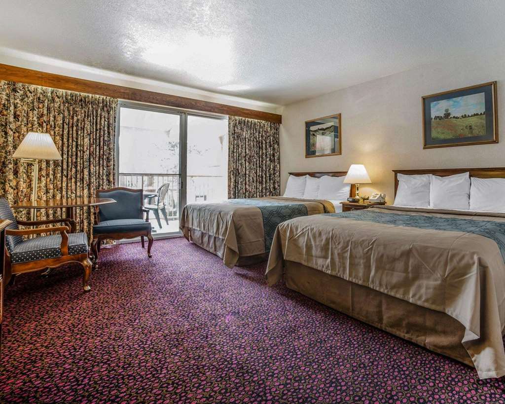econo lodge new reno sparks convention center