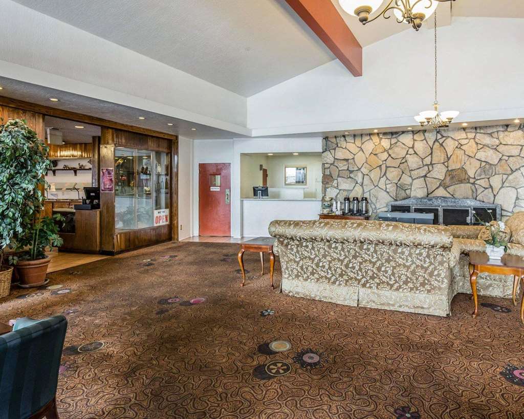 econo lodge new reno sparks convention center