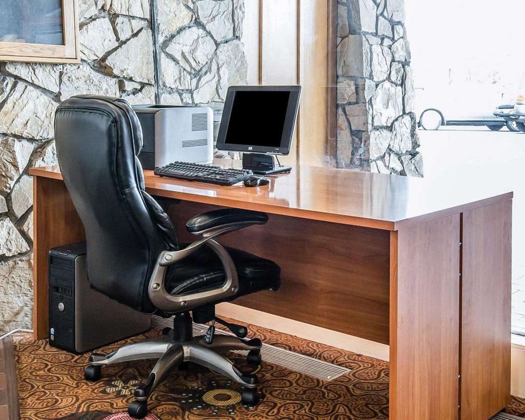 econo lodge new reno sparks convention center