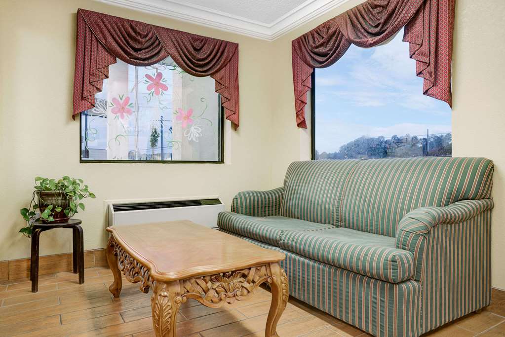 days inn by wyndham macon i 475