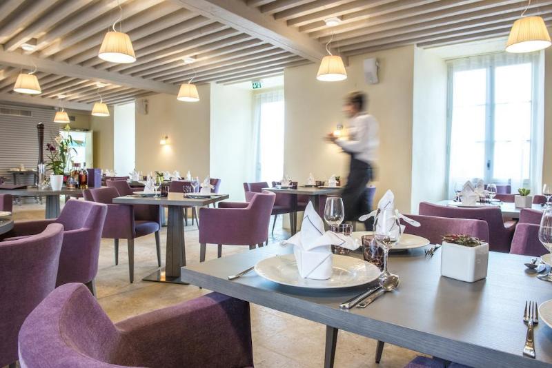 Le Chateau Du Bost,Bellerive-Sur-Allier>>Allier,3 star