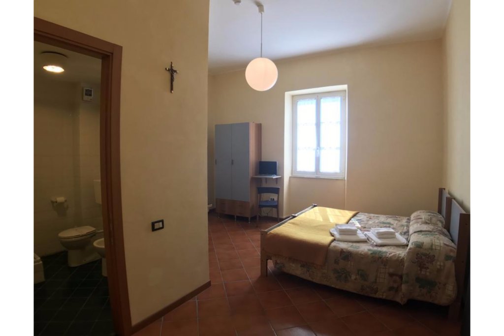 Casa Del Pellegrino,Ceranesi>>Campomorone,3 star