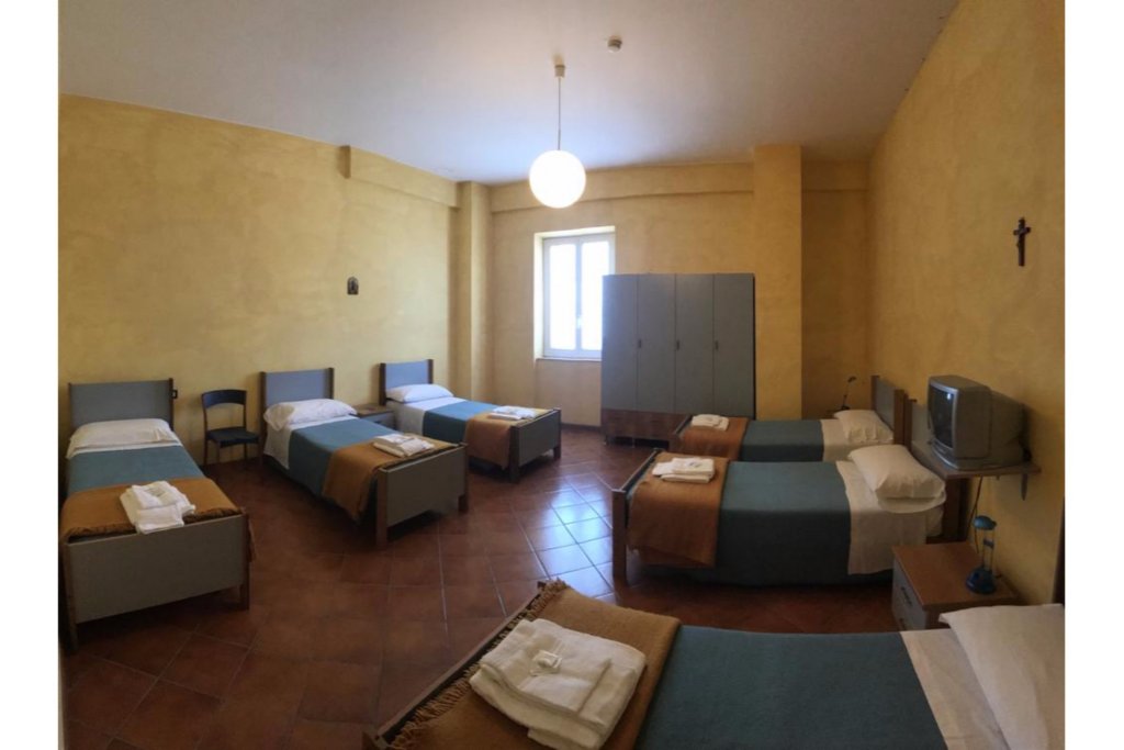 Casa Del Pellegrino,Ceranesi>>Campomorone,3 star
