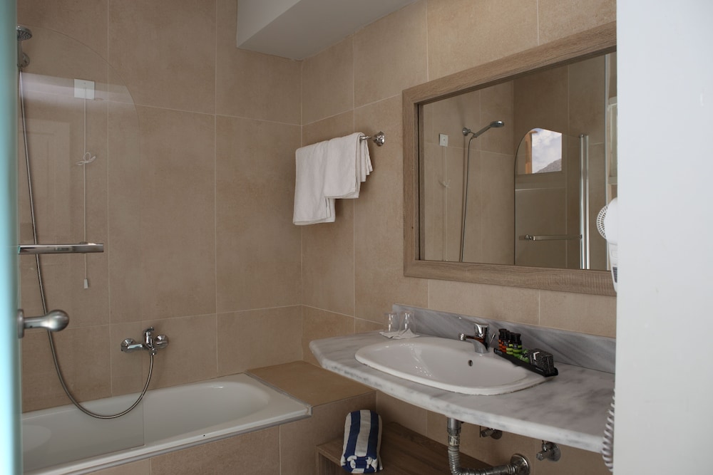 giannoulis almyra hotel and village