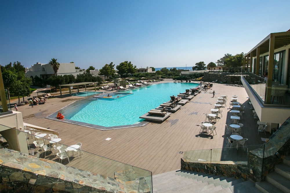 giannoulis almyra hotel and village