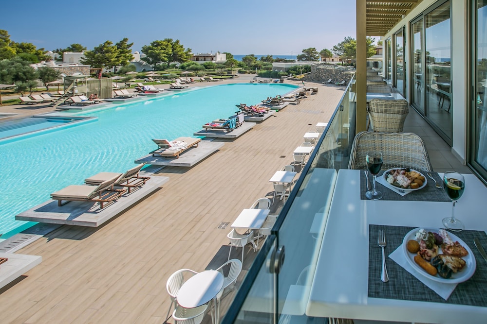 giannoulis almyra hotel and village
