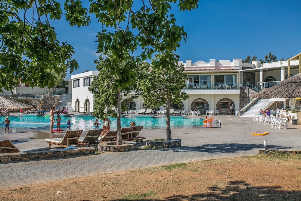 giannoulis almyra hotel and village