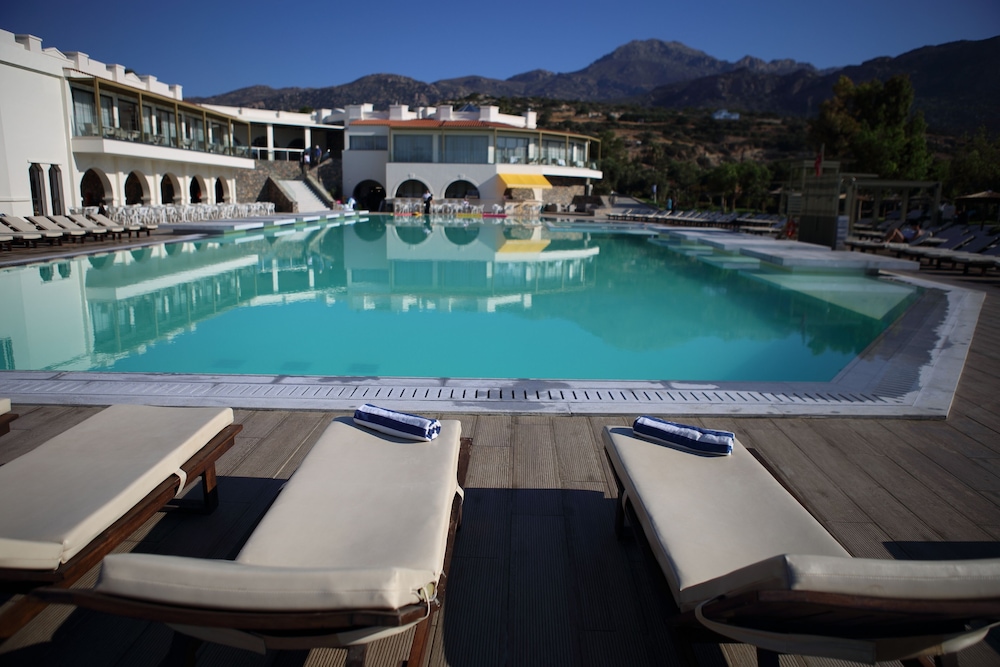 giannoulis almyra hotel and village