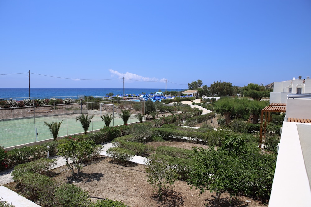 giannoulis almyra hotel and village