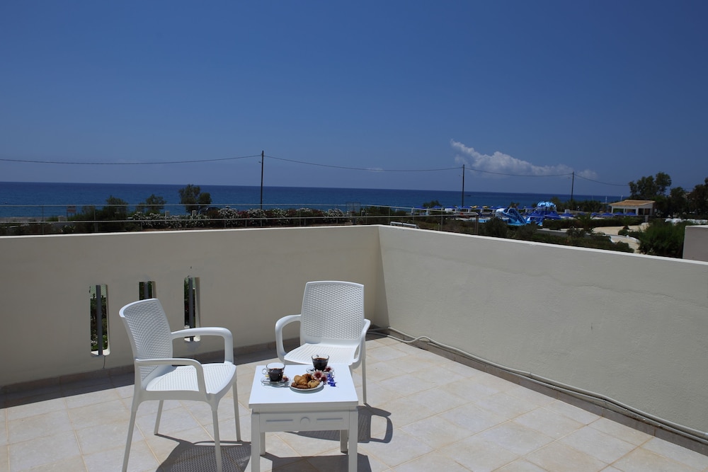 giannoulis almyra hotel and village