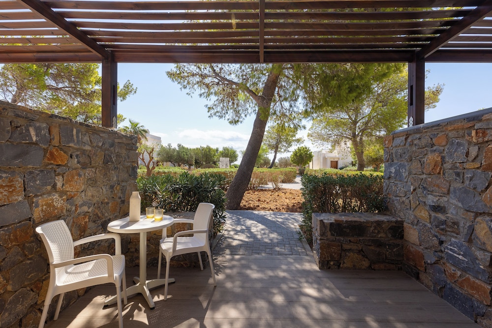 giannoulis almyra hotel and village