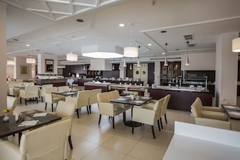 giannoulis almyra hotel and village