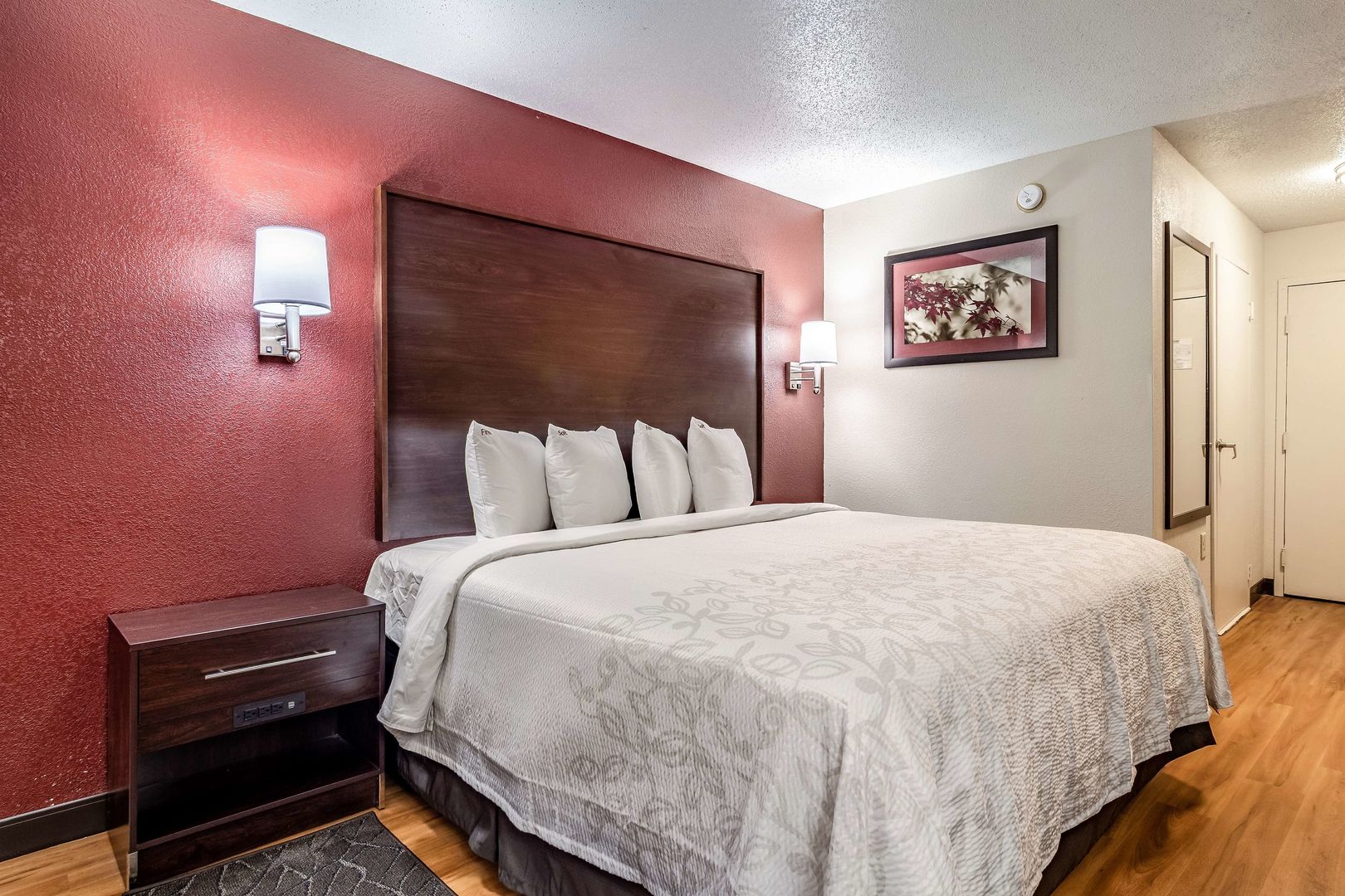 red roof inn plus and suites atlanta airport south