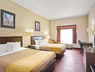 red roof inn plus and suites atlanta airport south