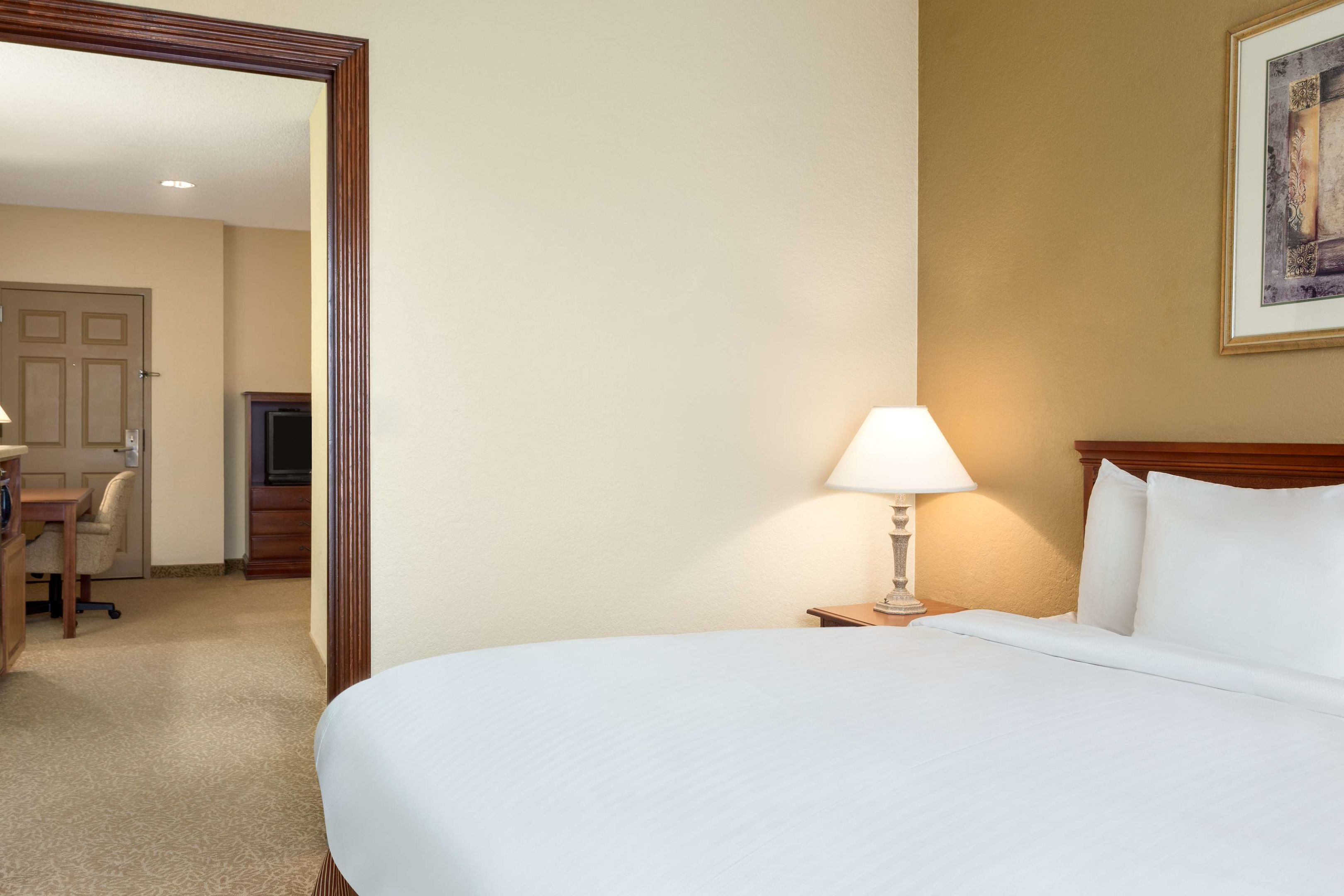 country inn and suites by radisson houston iah airport jfk boulevard