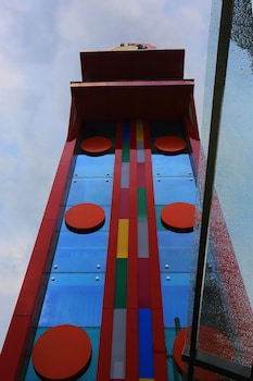 dewarna sutoyo malang