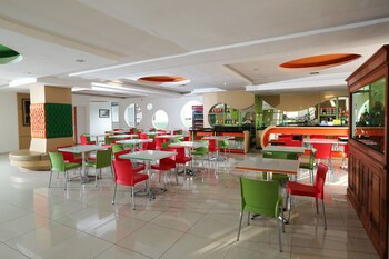 dewarna sutoyo malang
