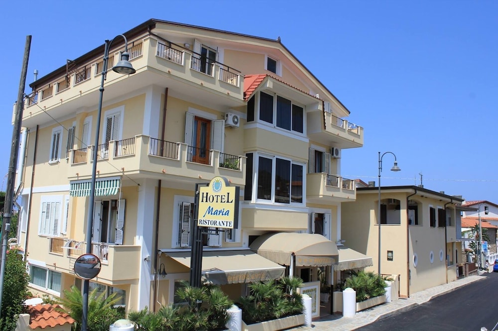 hotel maria