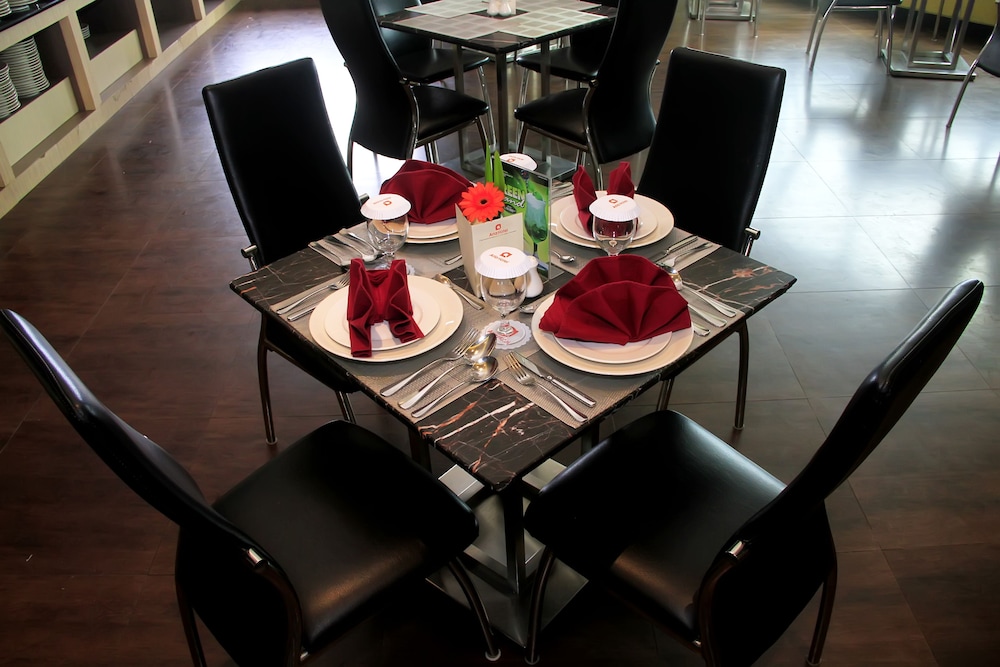 hotel aria gajayana malang