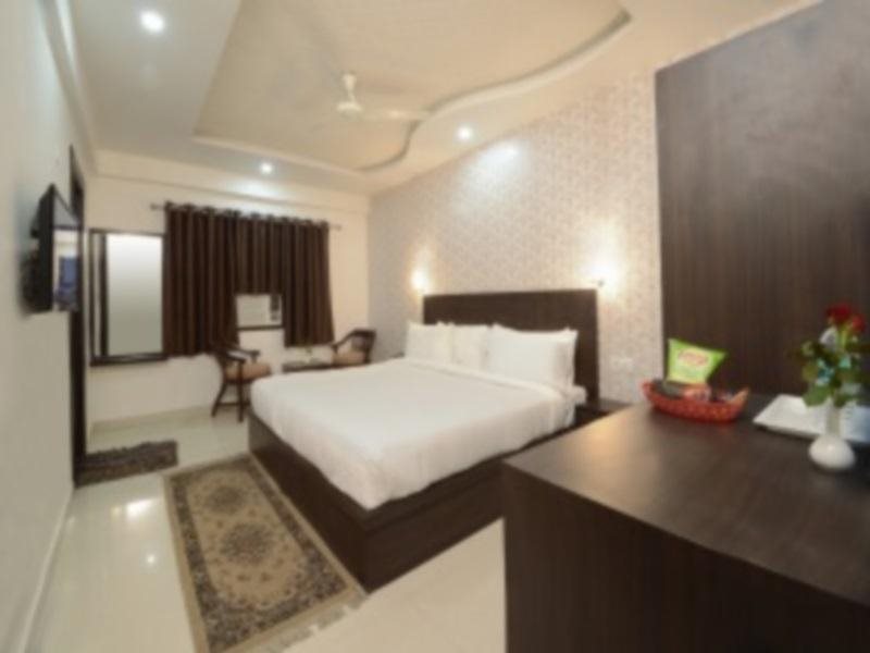 hotel idea inn agra subrata rd
