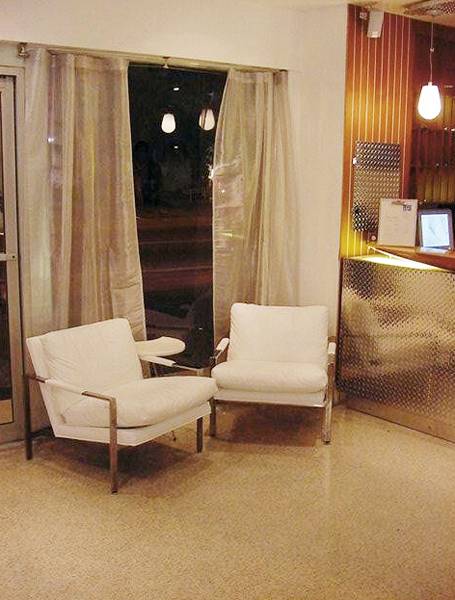 aqua hotel and suites