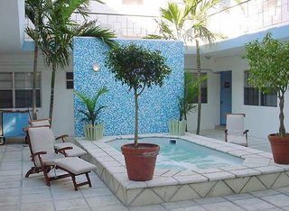 aqua hotel and suites